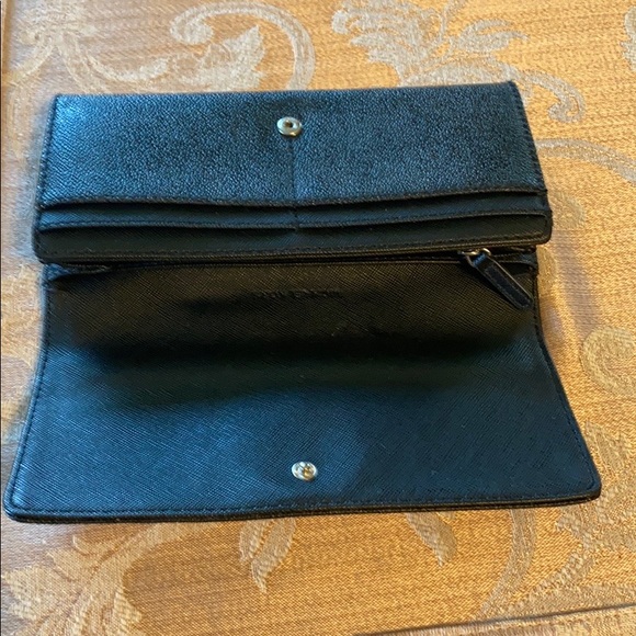 Michael Kors Wallet - Picture 2 of 2